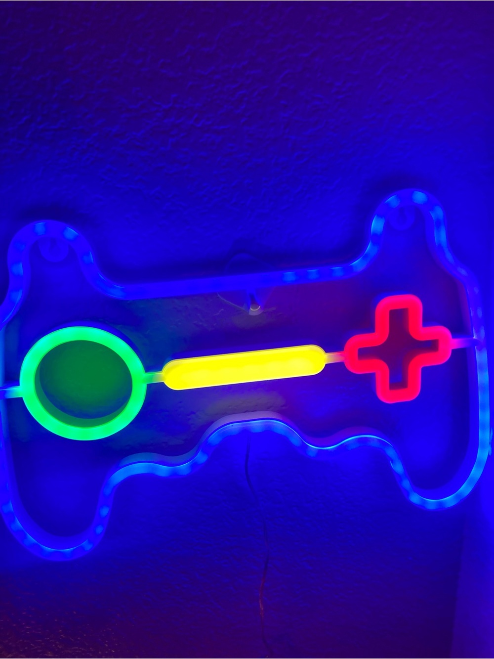 LED Color-Changing Wall Décor Gaming Controller Light - Multicolor